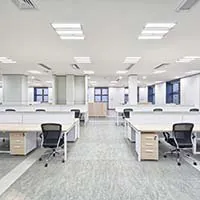 B&uuml;ro mit LED-Beleuchtung